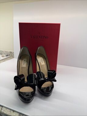 Valentino Black Patent Leather Peep-Toe Pumps with Bow